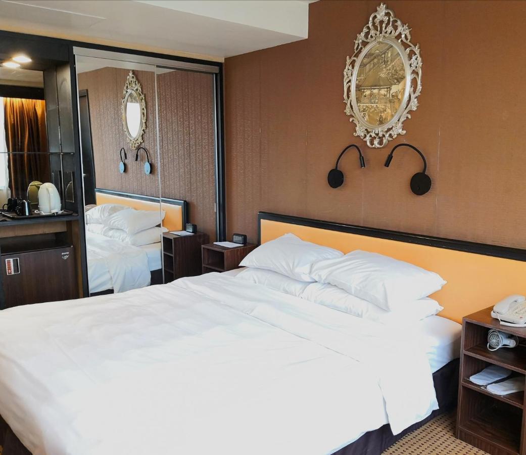 Best Western Plus Tsim Sha Tsui Hong Kong Exterior foto